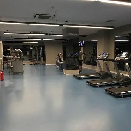 Swimming Pool, Turkish Bath, Sauna, Gym And Much - 2broom,1 Living