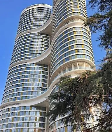 Swimming Pool, Turkish Bath, Sauna, Gym And Much - 2broom,1 Living *
