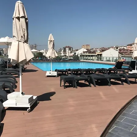 Swimming Pool, Turkish Bath, Sauna, Gym And Much - 2broom,1 Living Istanbul