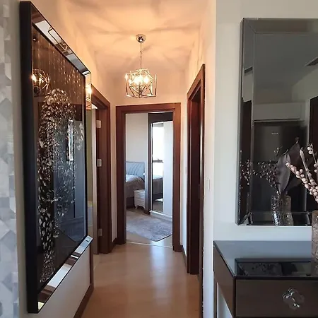 Swimming Pool, Turkish Bath, Sauna, Gym And Much - 2broom,1 Living * Κωνσταντινούπολη
